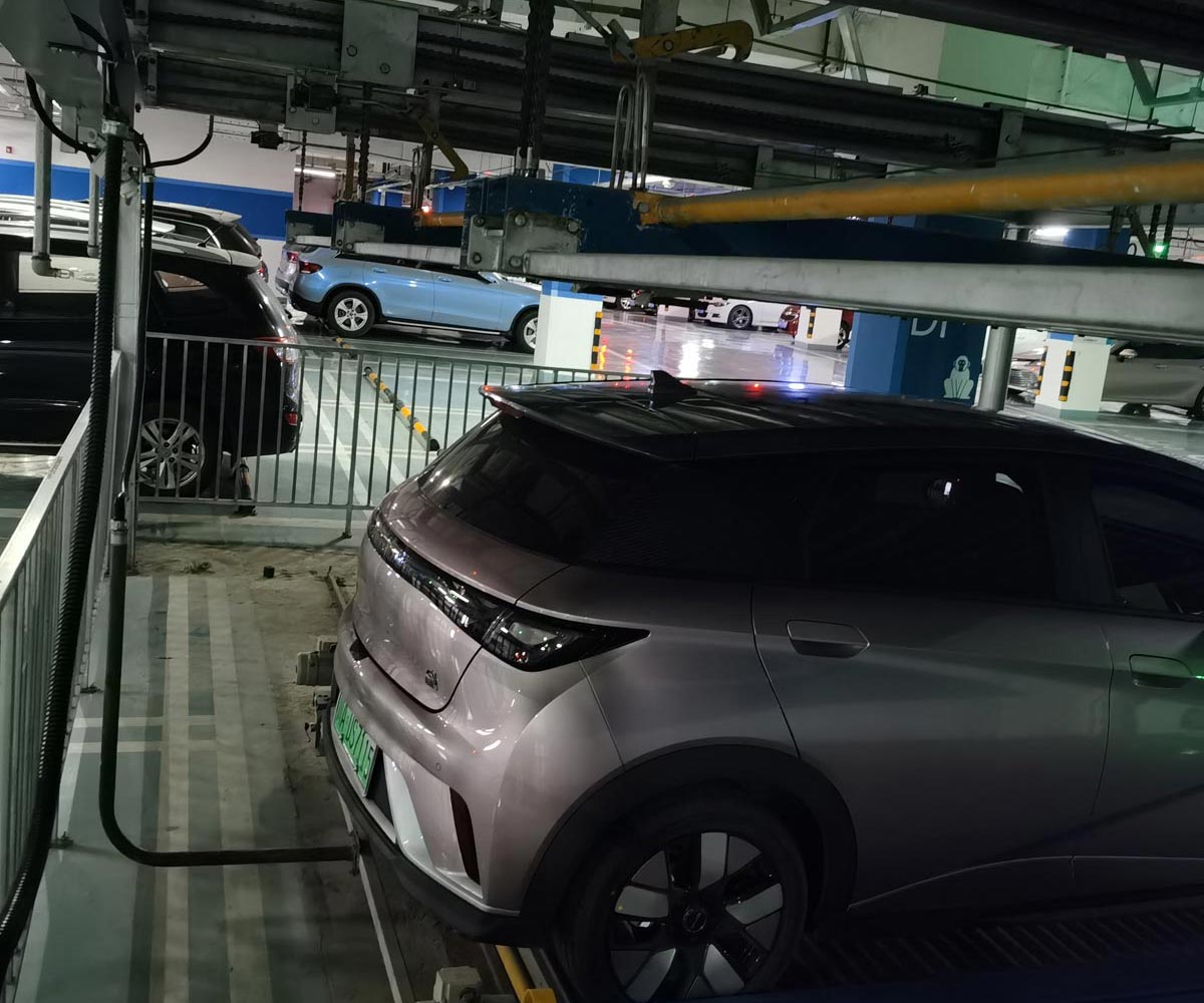 德宏2層機械停車庫出租